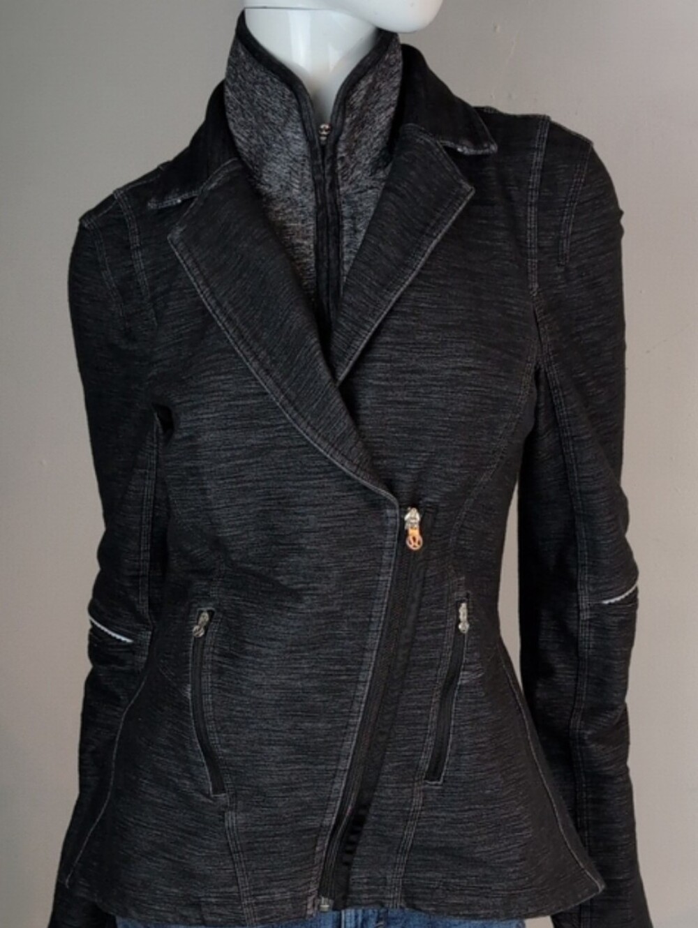 Lululemon Women’s Ride on Rock On Moto Blazer Jacket Size 8